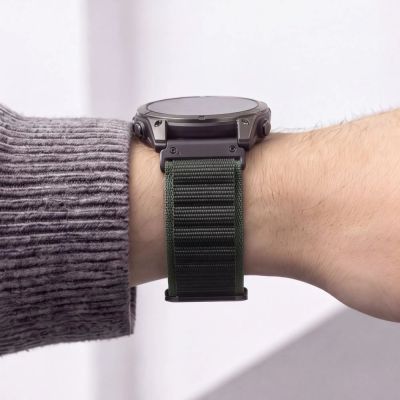 6. Tech-Protect Nylon Pro Armband für Garmin Fenix 5X / 5X Plus / 6X / 6X Pro / 7X / 8 / 8 Pro / 9 / 9 Pro (51 mm) – Schwarz-Grün