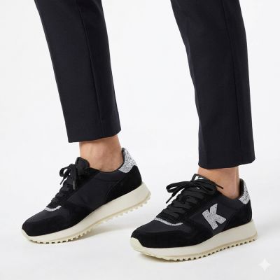 4. Schwarze Plateau-Sneaker Kobbo 100103