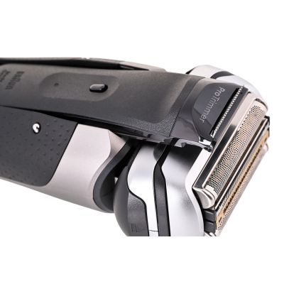 21. Braun Series 9 Pro+ 9615S Folienrasierer/Trimmer, Schwarz/Grau