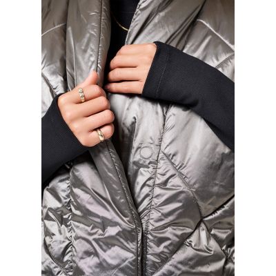 7. CASALL Mellow Wrap Steppweste Grau