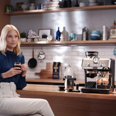 8. De'Longhi Dedica Arte EC9155.MB Halbautomatische Espressomaschine 2,5 l
