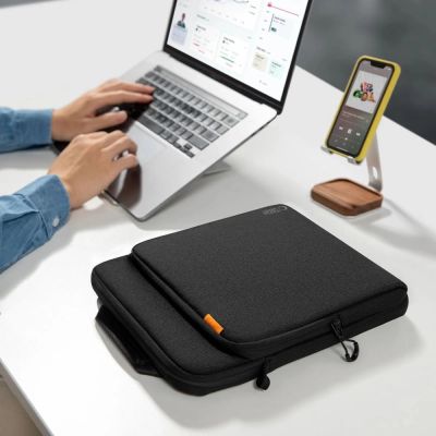 11. Tech-Protect Defender VR Laptoptasche 15-16 - Schwarz