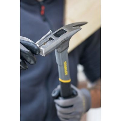 11. Zimmermannshammer 600G STHT0-51311 STANLEY