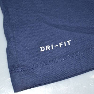 6. Nike Dallas Mavericks Essential Dry T-Shirt mit Chromlogo, College Navy - CZ7252-419