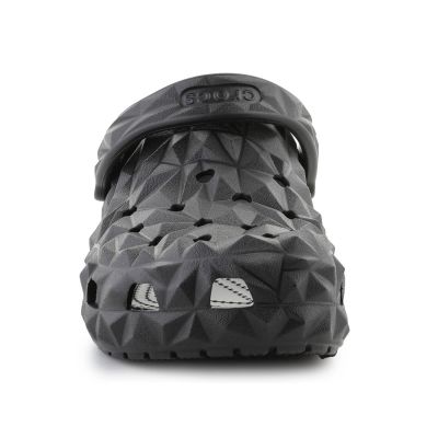 4. Crocs Classic Geometric Clog W 209563-001 Flip-Flops
