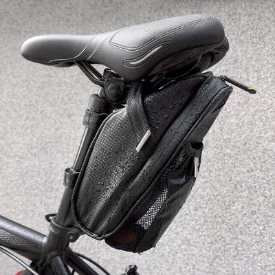16. Wozinsky Fahrradsatteltasche 1,5 l Schwarz (WBB20BK)