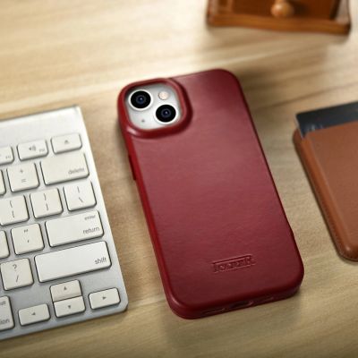 27. iCarer CE Oil Wax Premium Leather Folio Case iPhone 14 Plus Magnetic Flip Leather Folio Case MagSafe Red (AKI14220707-RD)