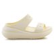 6. Crocs Classic Crush Sandale Buttercreme 207670-76O