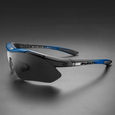 4. Rockbros 10007 Polarisierte Fahrradbrille - Schwarz und Blau