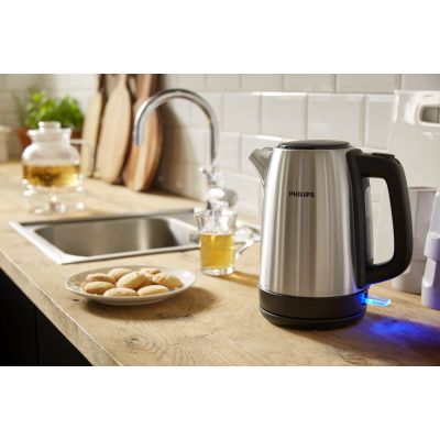 4. Philips Daily Collection Wasserkocher aus Metall, 1,7 l – mit Federdeckel und Füllstandsanzeige
