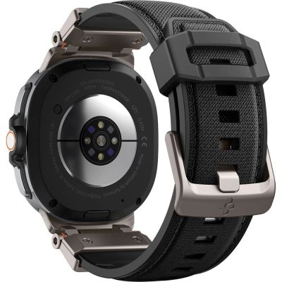 6. Spigen DuraPro Armor Armband für Samsung Galaxy Watch 40/44/46 mm – Schwarz