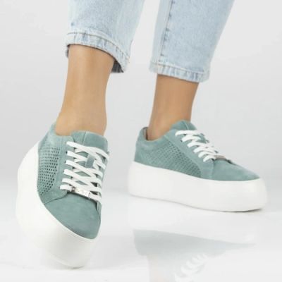8. Damen-Sneaker aus Leder mit durchbrochenem Muster, grün, Filippo DP7520/26