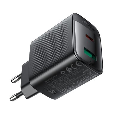 4. Acefast A106 GaN PD 45W USB-C USB-A Wandladegerät - Schwarz