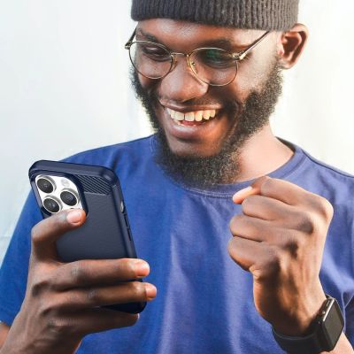 7. Carbon Case für iPhone 14 Pro Max flexible Gel-Rückseite blau