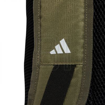 5. adidas Essentials 3-Streifen TR BP IZ1909 Rucksack