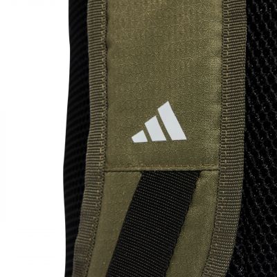 5. adidas Essentials 3-Streifen TR BP IZ1909 Rucksack