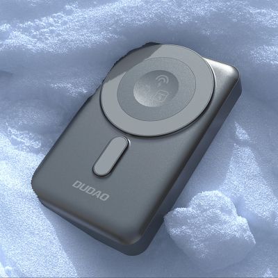 9. Dudao K29 10000 mAh PD 20 W MagSafe Powerbank mit Metallgehäuse, Ständer und integrierten USB-C/ Lightning Kabeln - Grau