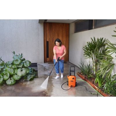 9. Black & Decker BEPW1300L-QS Kompakt-Hochdruckreiniger, elektrisch, 312 l/h, Orange