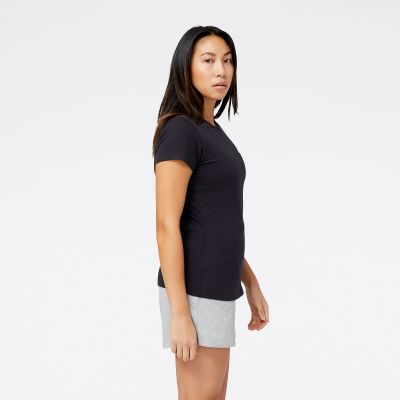7. New Balance Sport Core Arch Cotton ATH BK W T-Shirt WT31804BK