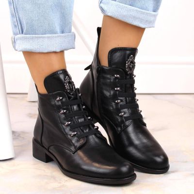 21. Jezzi W JEZ412A isolierte flache Stiefeletten, schwarz
