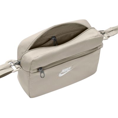 4. Nike Heritage Umhängetasche, Creme, IB4378 236