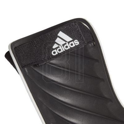 4. Adidas Tiro SG Trn M GJ7758 Schienbeinschoner