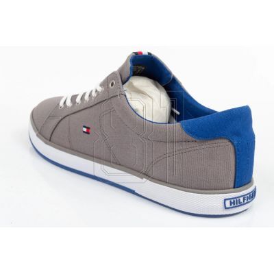 10. Tommy Hilfiger Sneaker M FM0FM00596039