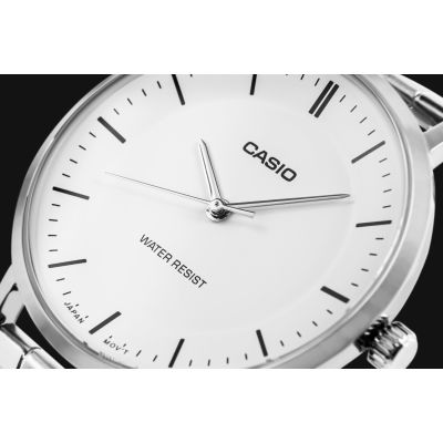 4. Herrenuhr CASIO MTP-VT04D-7EDF + Box