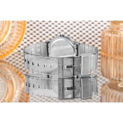 7. CASIO MQ-24S-8BEF Herrenuhr Unisex + Box