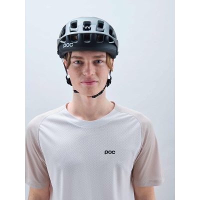 6. POC Tectal Fahrradhelm Schwarz