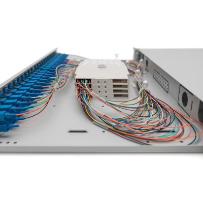 26. Digitus Glasfaserpanel, mit Zubehör, SC, OS2