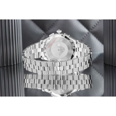 7. Emporio Armani Dario AR11746 Herrenuhr + Box