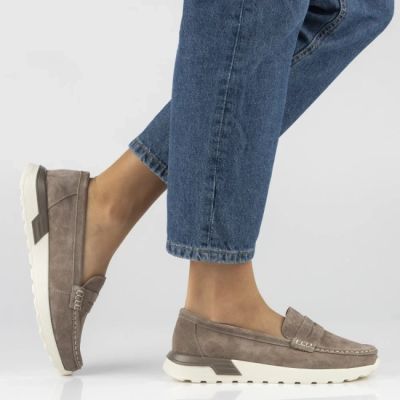 7. Beigefarbene Plateau-Loafer aus Leder für Damen, Modell Filippo DP7528