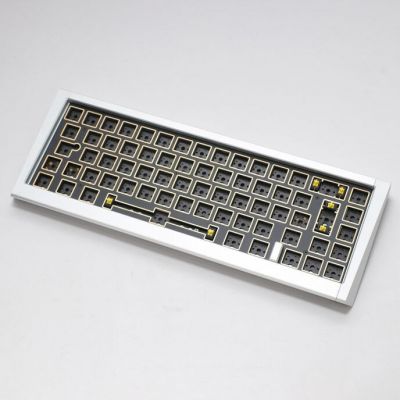 4. Ducky Outlaw 65 Tastatur Universal USB US Englisch Silber