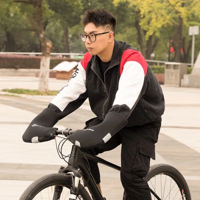 3. Rockbros D16-B Motorradkompatible, wind- und wasserdichte Lenkerhandschuhe – Schwarz