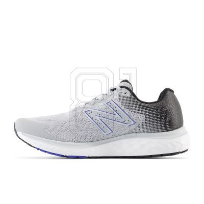 8. New Balance Fresh Foam M M680WN7 Schuhe
