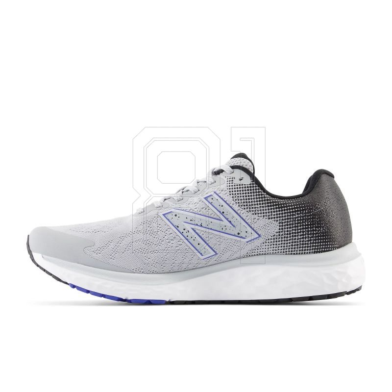 8. New Balance Fresh Foam M M680WN7 Schuhe