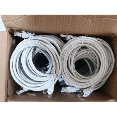 3. equip - Patchkabel RJ-45 Stecker weiß Litze 25 cm CAT 6 - Halogenfrei, umspritzt, Set mit 100 Stück.