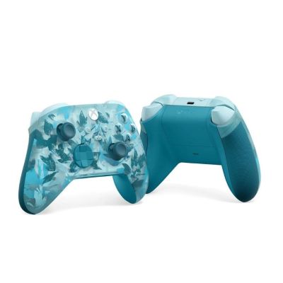 3. MICROSOFT Xbox Series Ice Breaker Limited Controller