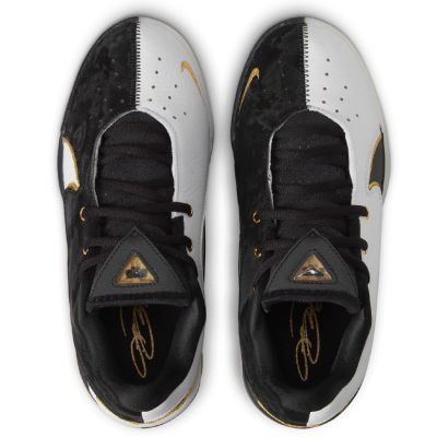 3. Nike Lebron XXII BHM GS Jr HV8616-100 Schuhe