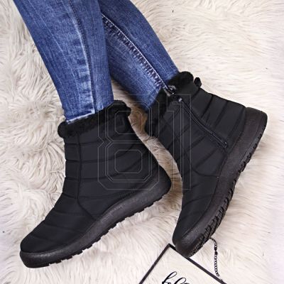 7. Waterproof snow boots with a zipper NEWS W EVE181A black