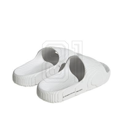 7. Adidas Adilette 22 Crystal White Damen/Herren-Slides mit komfortabler Profilsohle (HQ4672)
