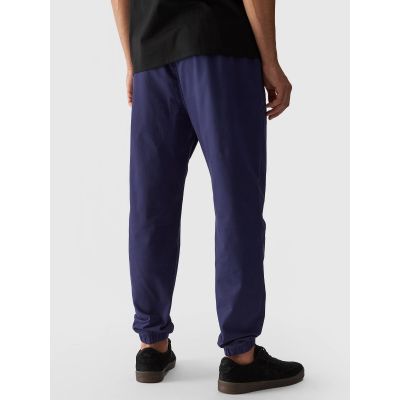 4. Lässige Jogginghose für Herren 4F 4FWMM00TTROM0944-31S