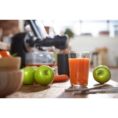 38. Philips Viva Collection HR1889/70 Slow Juicer