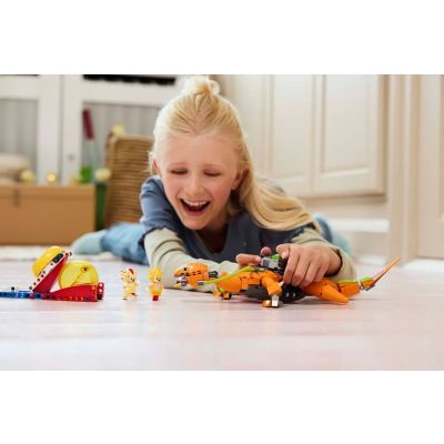 9. LEGO SONIC 77003 Super Shadow vs. Biolizard