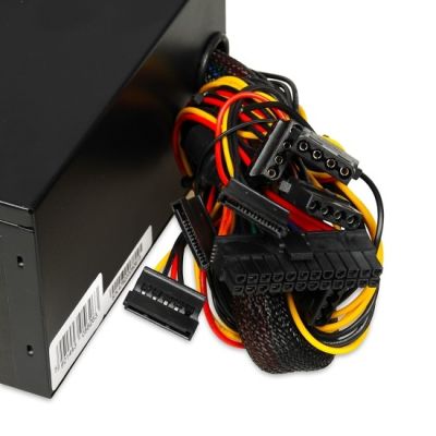 7. Netzteil IBOX AURORA 700W 14 CM Lüfter ZIA700W14CMBOX