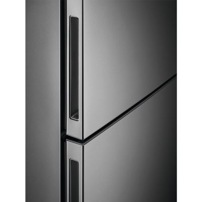 5. ELECTROLUX LNC7ME32X3 Kühl-/Gefrierkombination