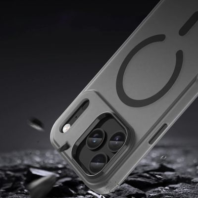 9. Magnetische Schleifhülle für iPhone 17 Pro, kompatibel mit MagSafe – Mattschwarz
