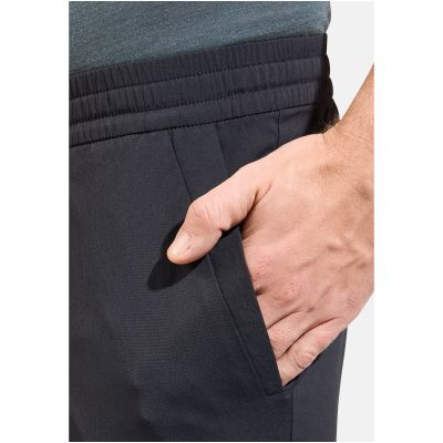 4. Herren-Shorts ODLO Essential Short, schwarz