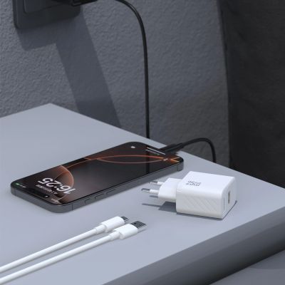 3. Dudao A27STEU 25W GaN USB-A Wandladegerät mit USB-A- und USB-C-Kabel – Schwarz